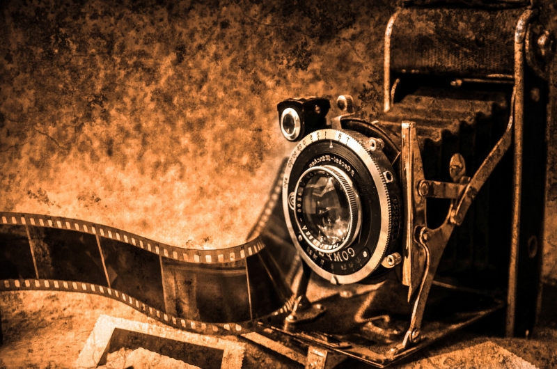 photographe-ST VALLIER DE THIEY-min_light-wood-night-camera-photography-vintage-1245236-pxhere.com